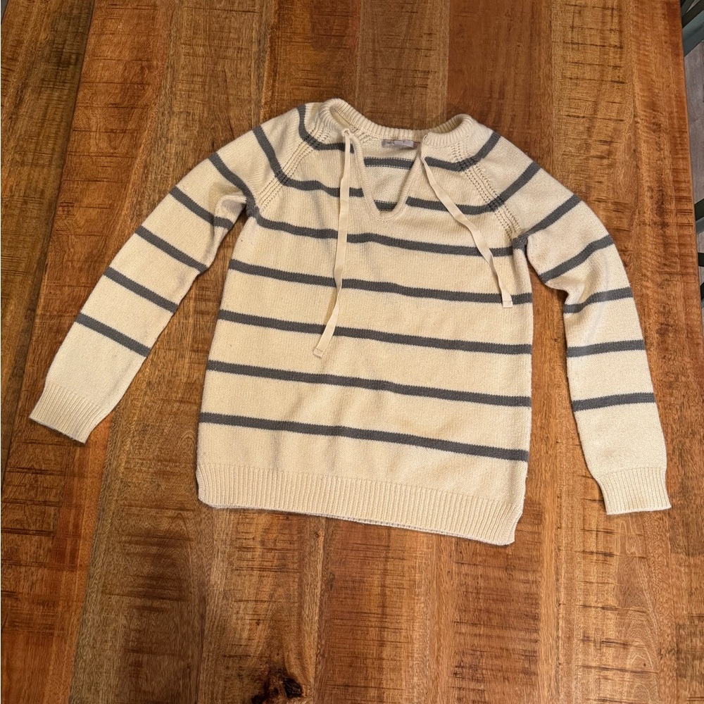 GAP Cream and Gray Knit Sweater